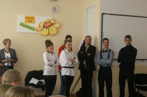 011.spektakl.jpg
